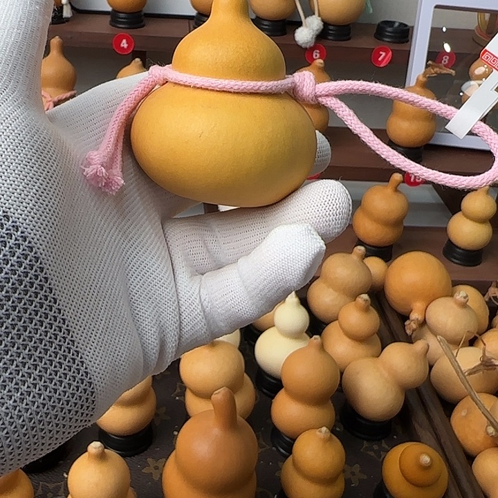 么***么一物一拍葫芦周周