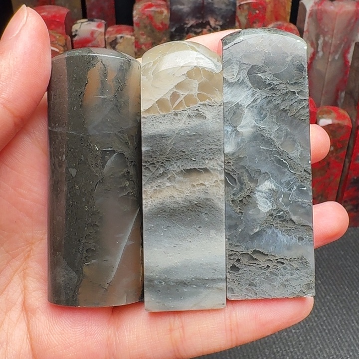 昌化石印石扎*曼精品昌化鸡血石