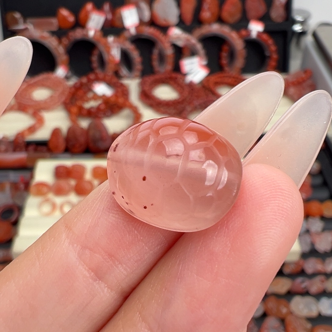 手***者南红玛瑙未镶嵌颈饰富甲天下