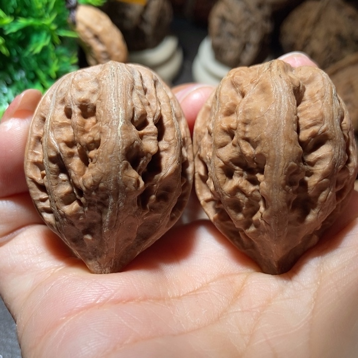 把件文玩核桃东北楸子小雪31