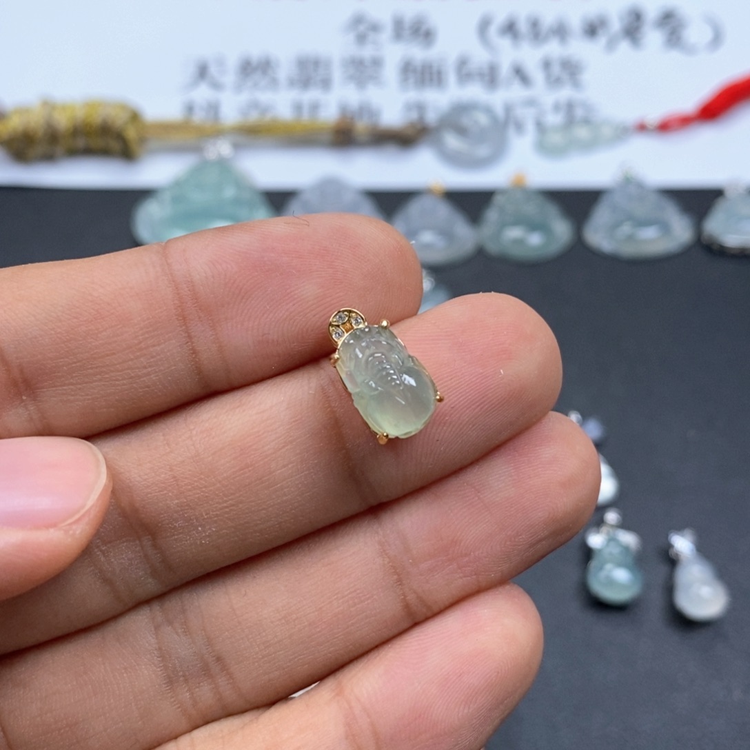 颈饰银S925镶嵌翡翠