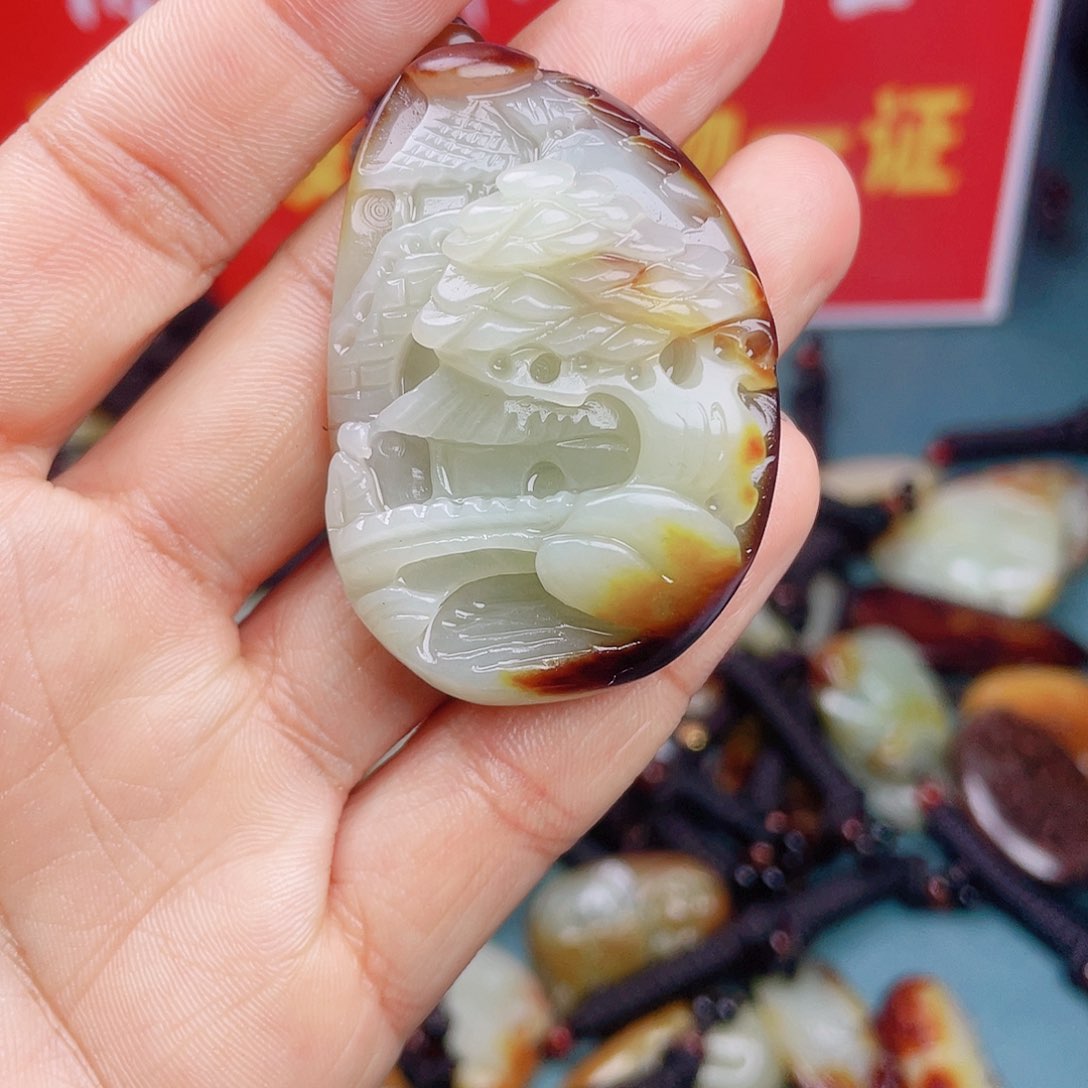 和田玉颈饰未镶嵌