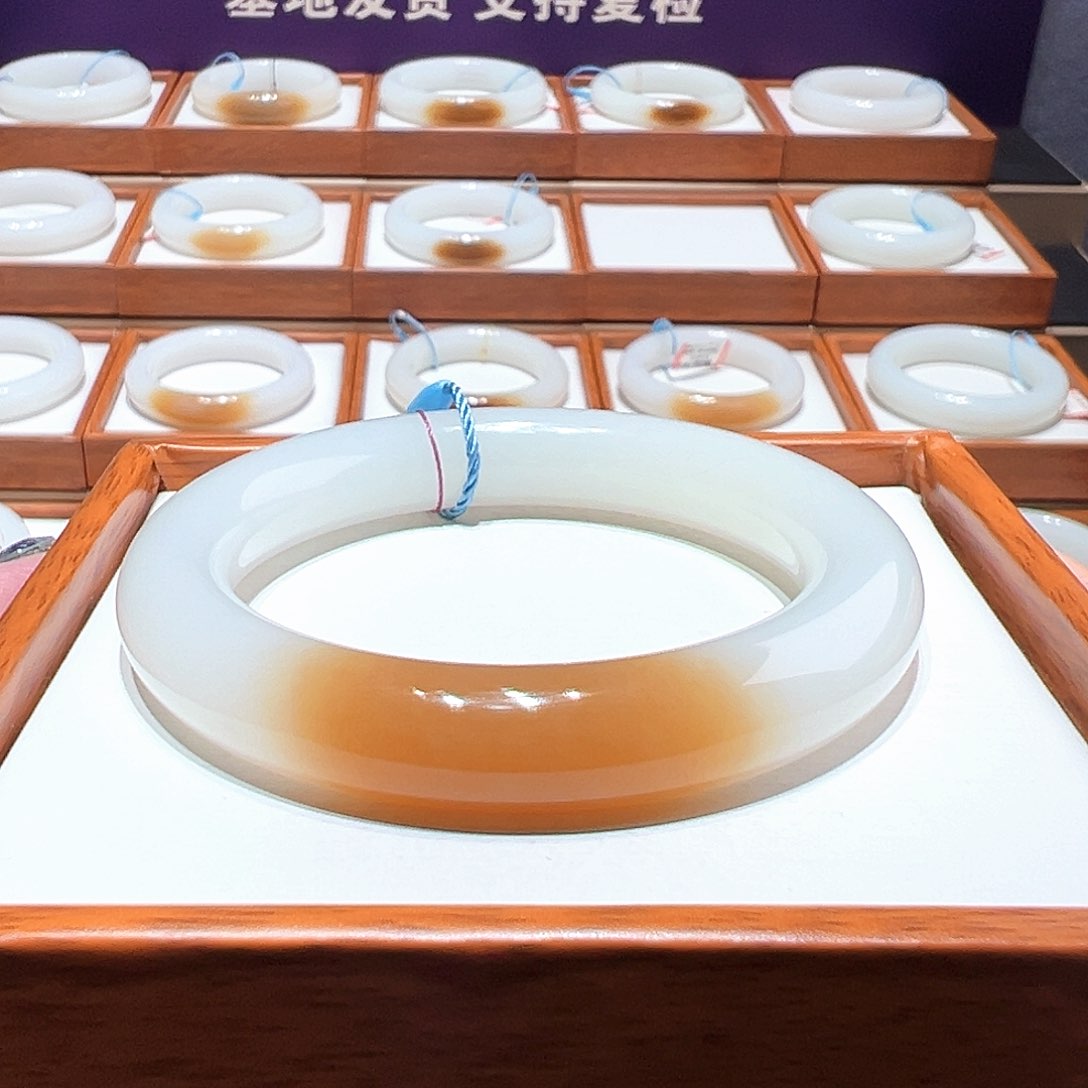 和田玉手镯52 53未镶嵌