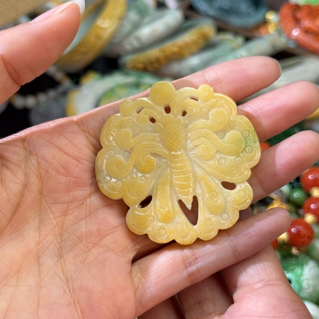 翡翠颈饰未镶嵌待编款