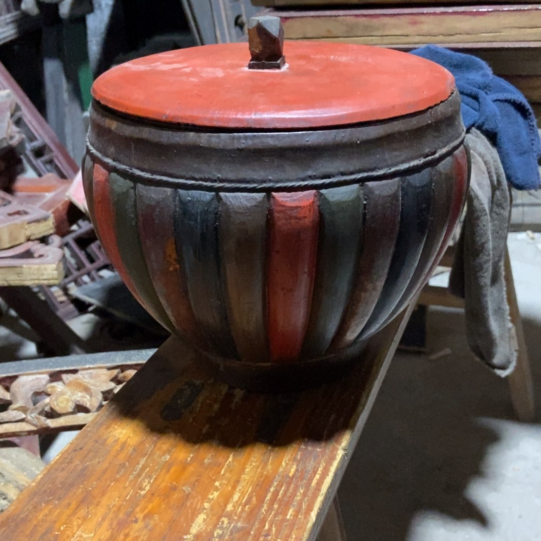 木御**行木头糖果桶一个