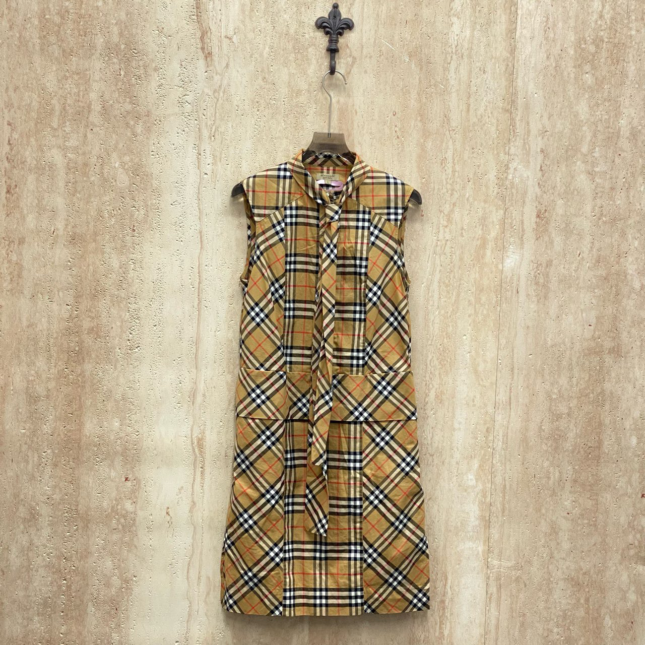 99新 BURBERRY/博柏利 格纹系蝴蝶结领连衣裙/uk8码/存放品/32018