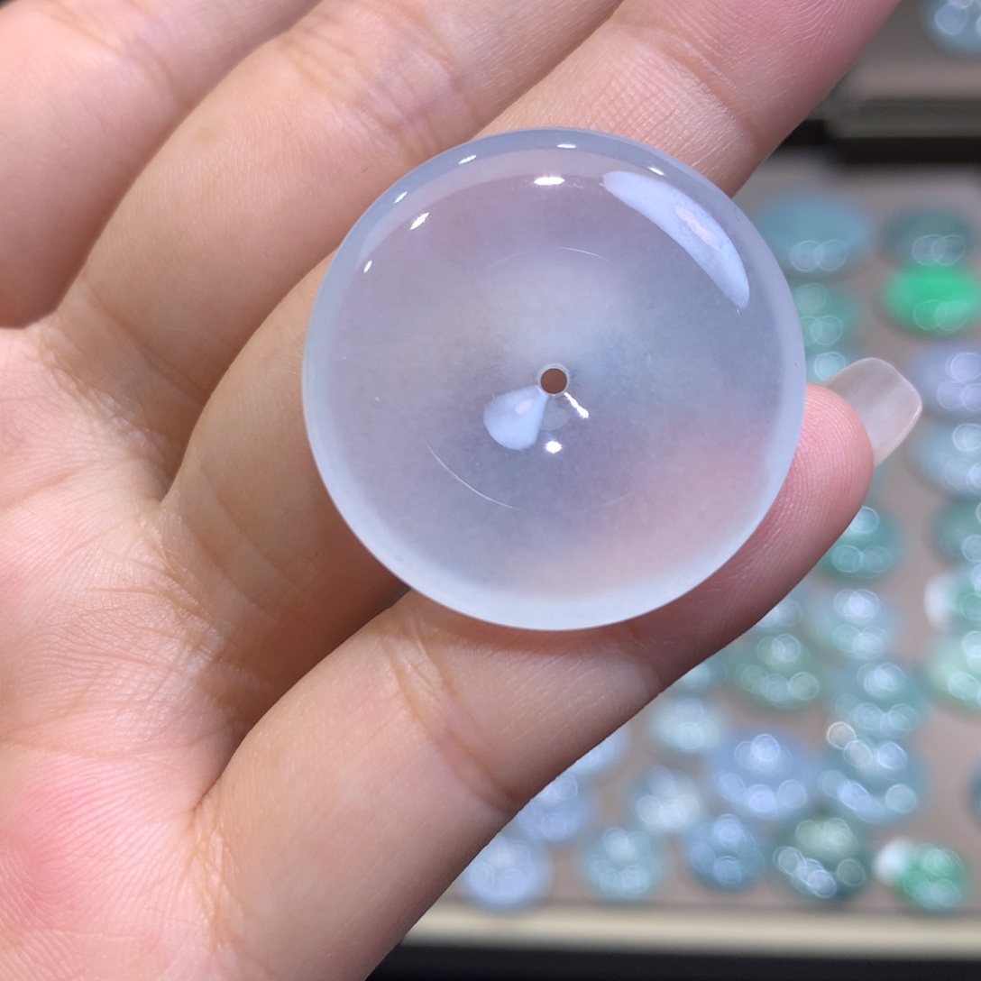 翡翠未镶嵌颈饰平安扣27.8^5.9