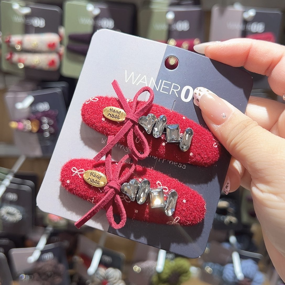 非金属红色蝴蝶结钻掰掰