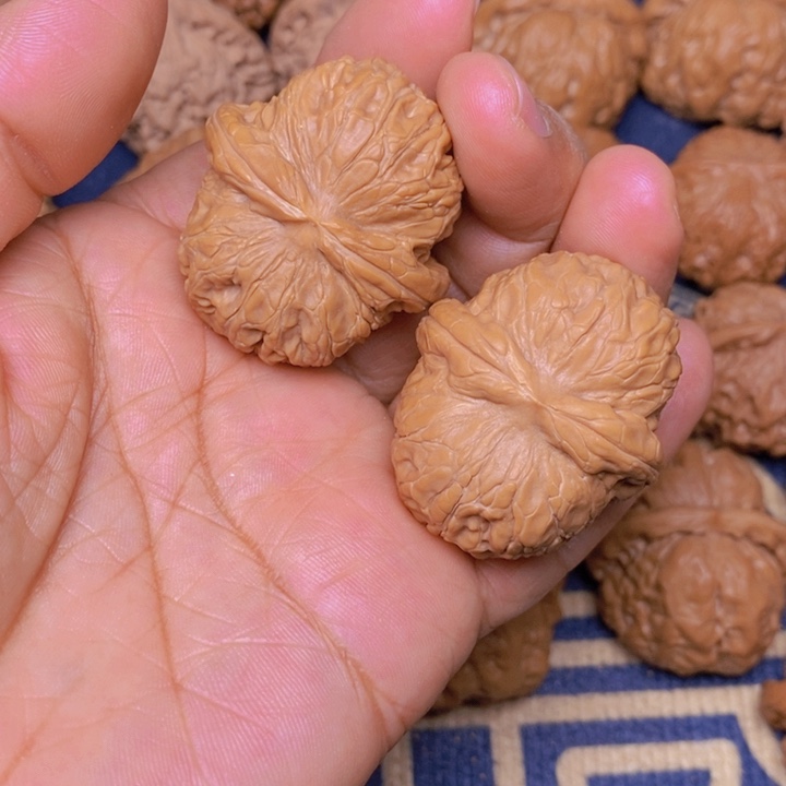 【闪购商品】文玩核桃吊坠元宝40