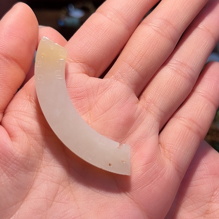 L****和田玉未镶嵌手链