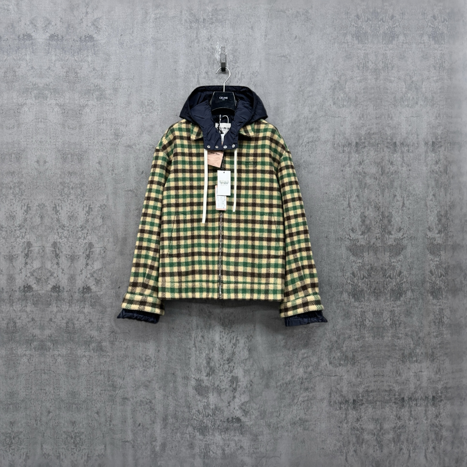 未使用 MIU MIU/缪缪 25最新浮雕Logo格纹夹克/SK201/36码可拆卸