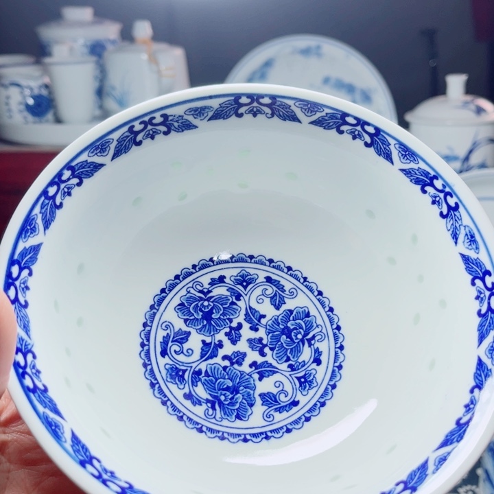 青花玲珑6寸面碗牡丹花