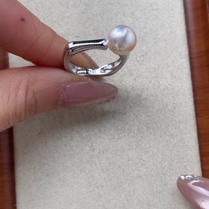 施***卫银S925镶嵌海水珍珠戒指