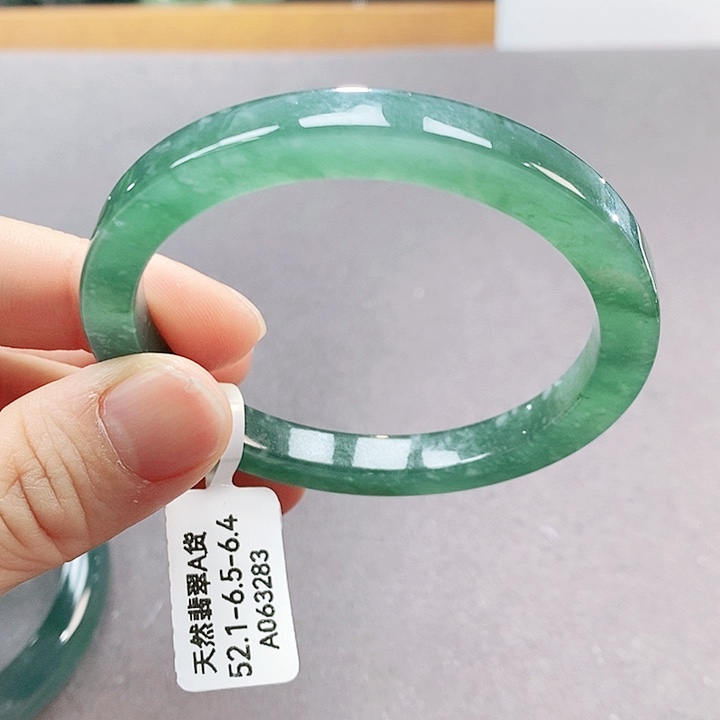 【闪购商品】翡翠手镯（圆镯）未镶嵌