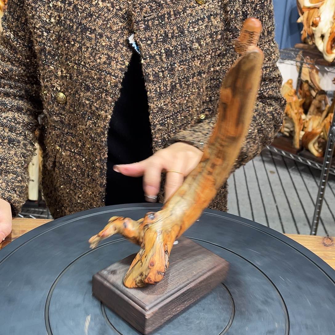 柏木（崖柏）随型艺术根雕