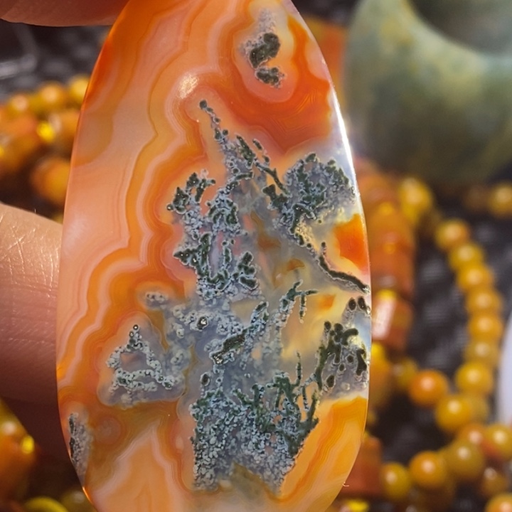 玛瑙/玉髓颈饰未镶嵌
