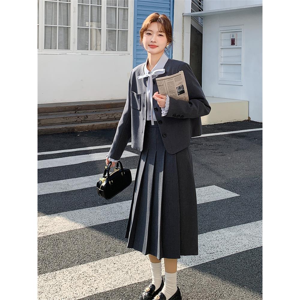 学院风灰色西装套装裙女春秋2025新款流行韩系ootd超火爆款三件套