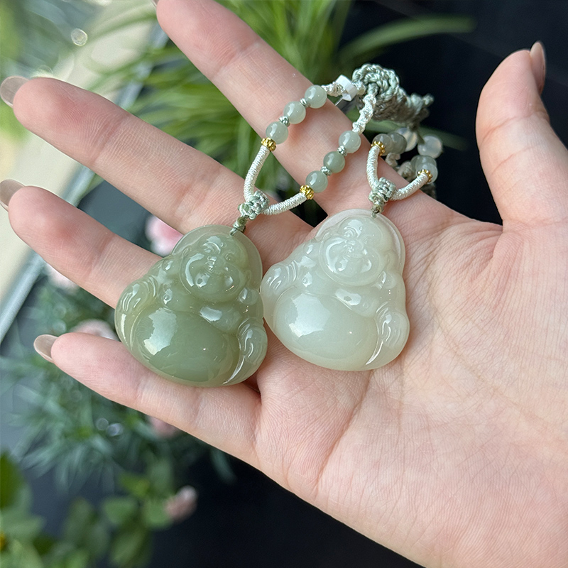 和田玉佛公天然玉石晴水湖水绿多样性发货其一