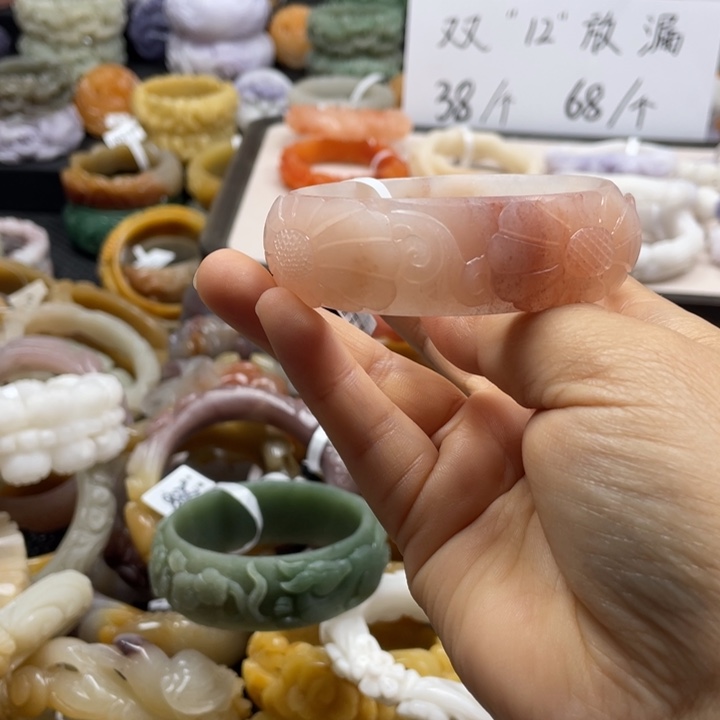 夢***影石英质玉未镶嵌手镯