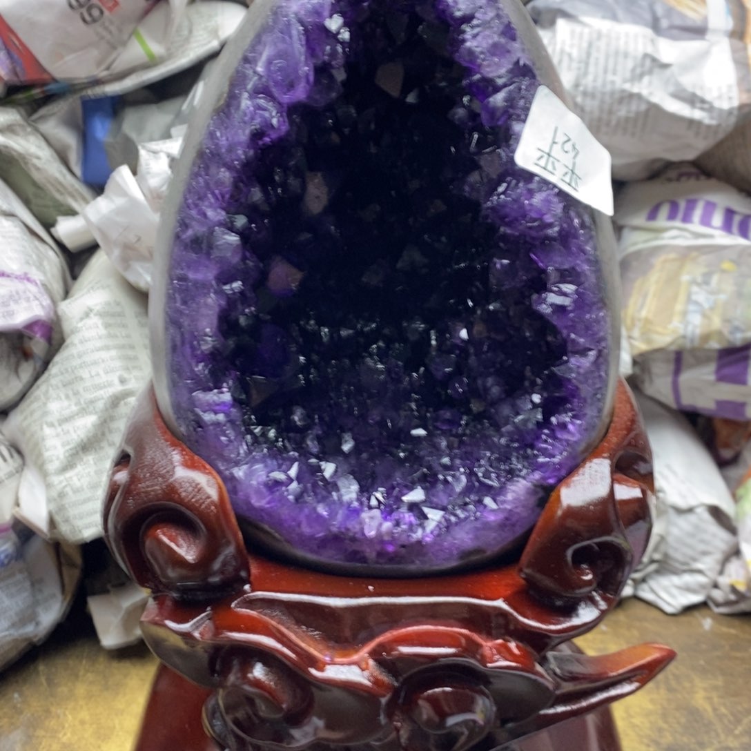 乌拉圭未镶嵌紫晶