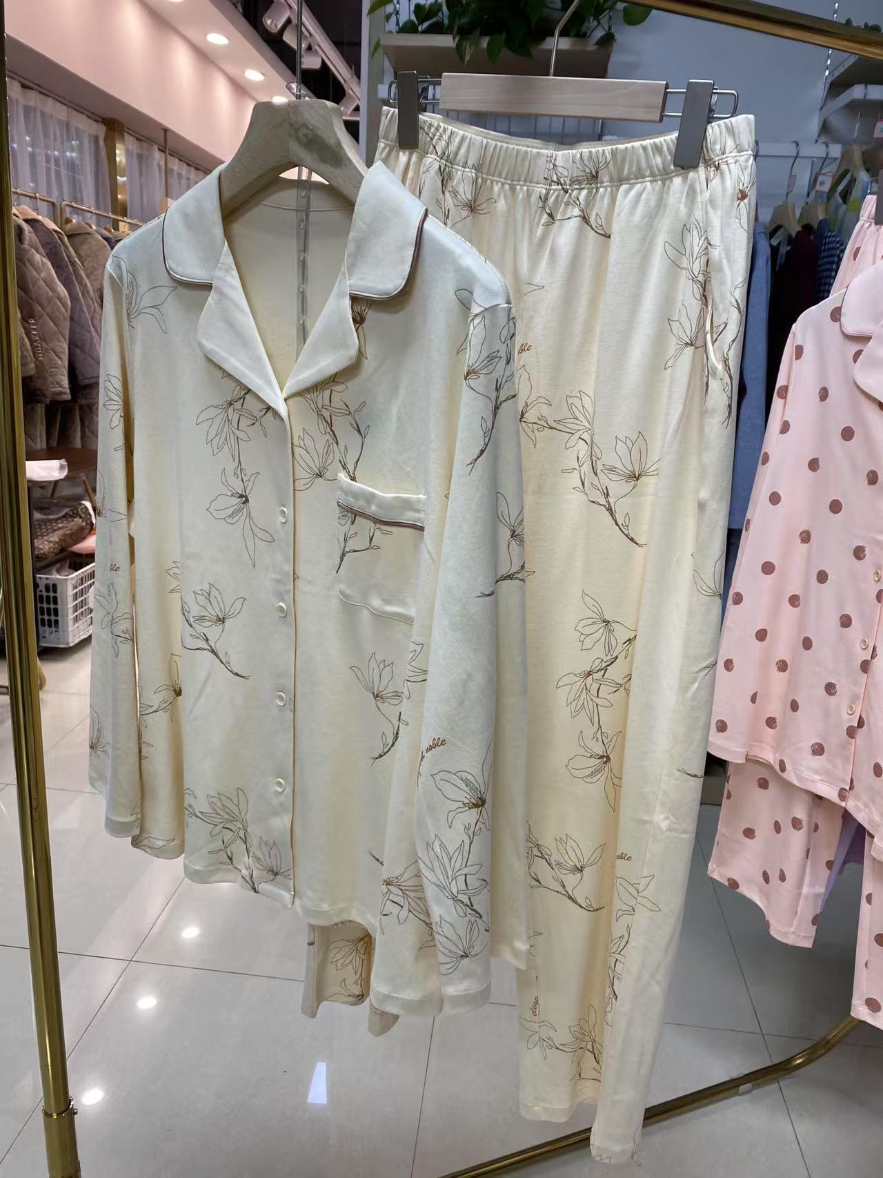 亲肤棉女款开衫睡衣97090