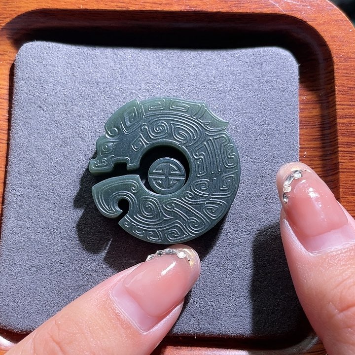 【闪购商品】和田玉颈饰未镶嵌