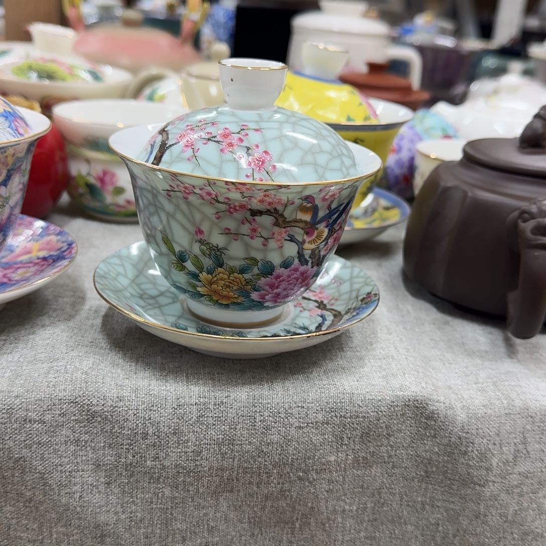 妮***开片一个盖碗一个盖碗