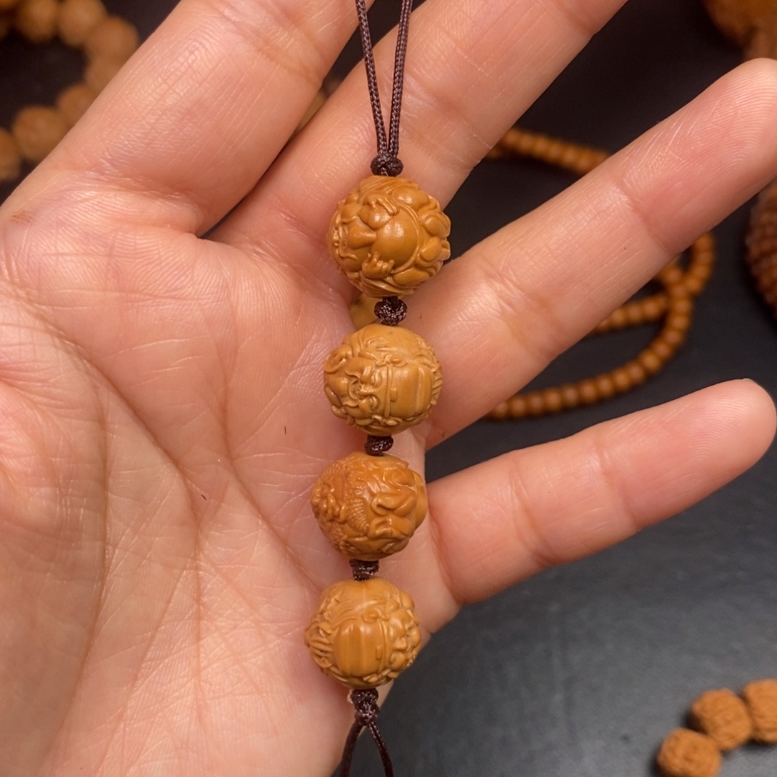 人***见猴头核桃吊坠橄榄核桃