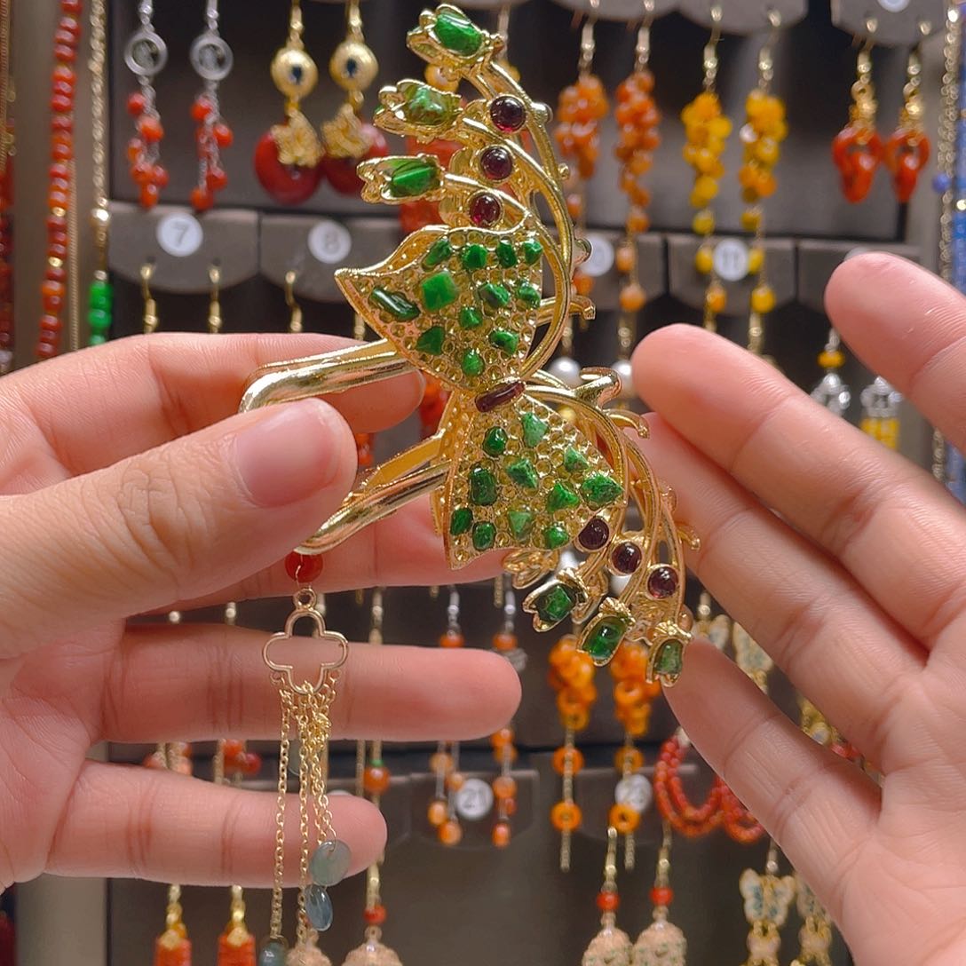 翡翠合金耳饰翡翠