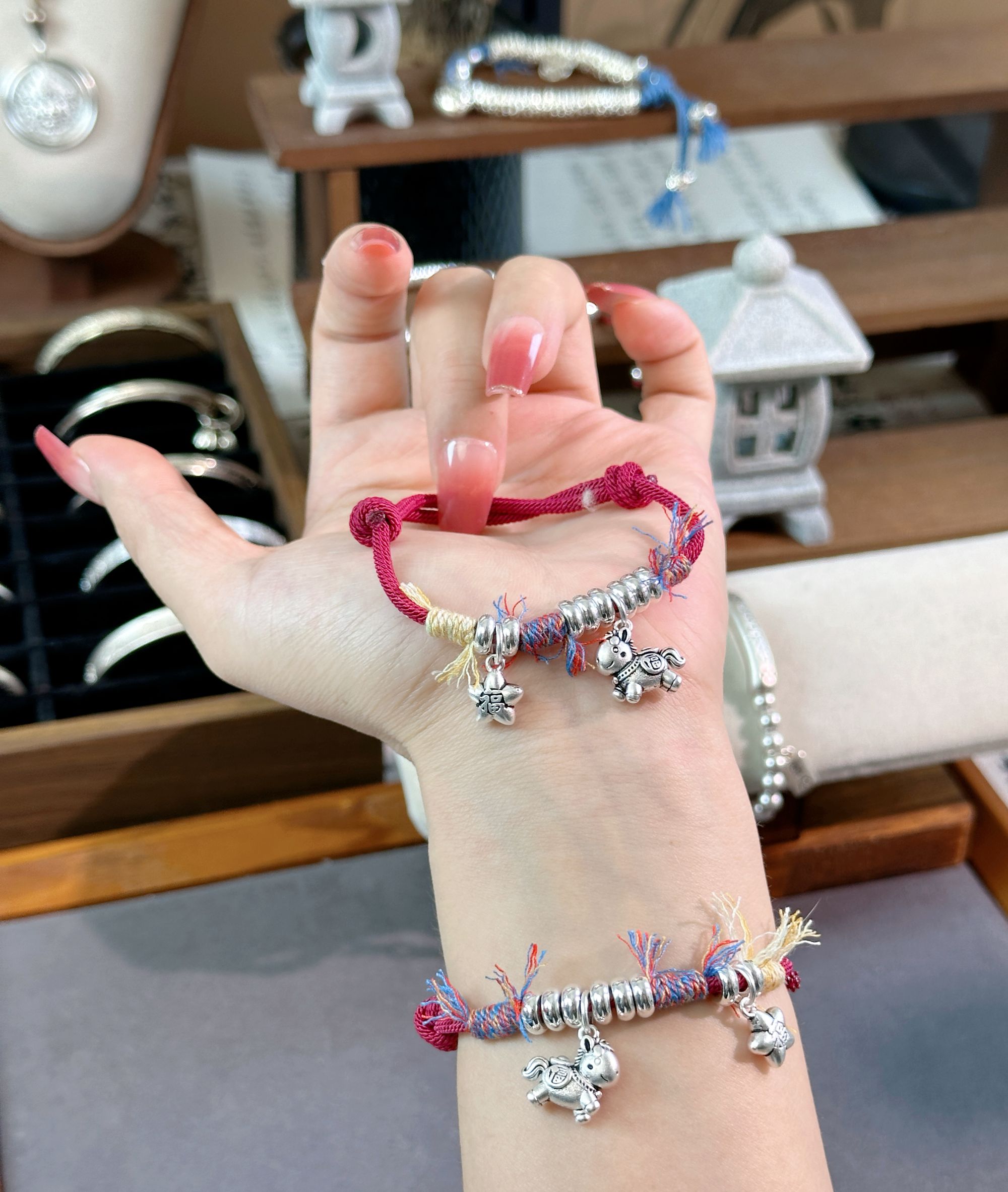 手链 2026小马本命红绳手工百搭编织简约复古情侣手链