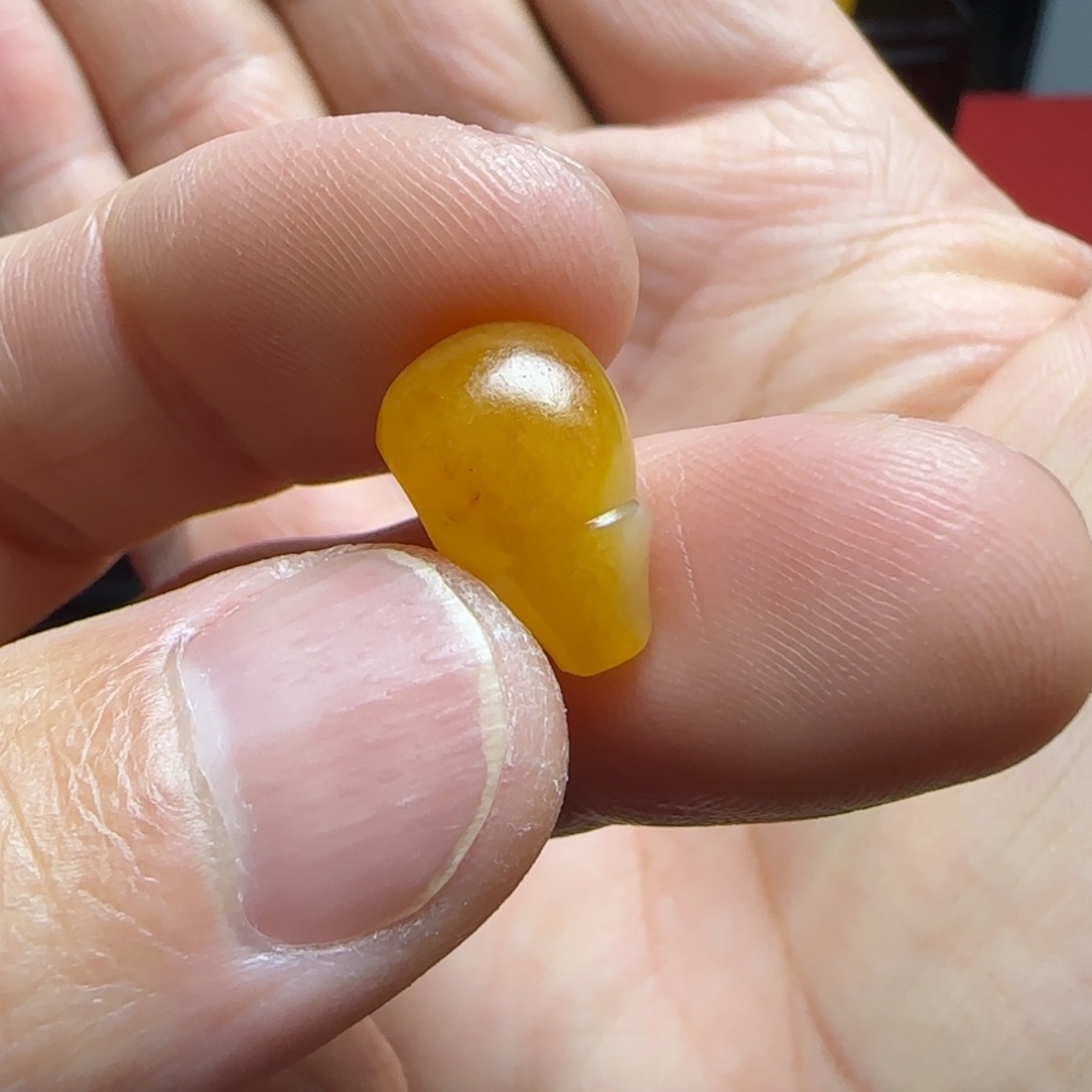 小***贝和田玉未镶嵌颈饰