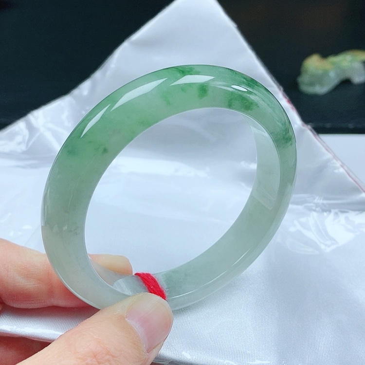 【闪购商品】翡翠手镯未镶嵌天然翡翠手镯