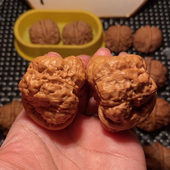 文玩核桃把件大掐腰大八腿蛙王