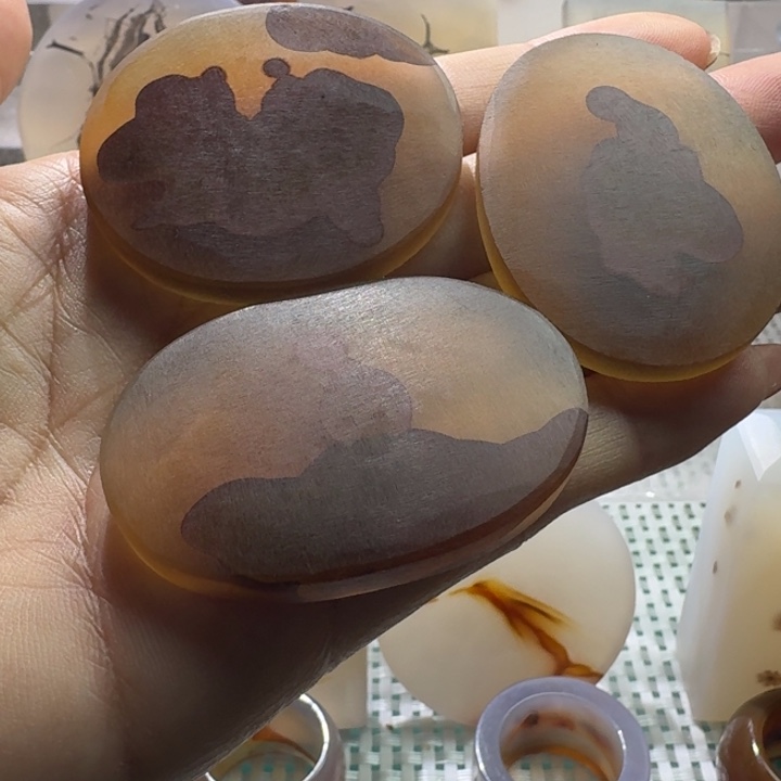 用***9玛瑙/玉髓未镶嵌项链