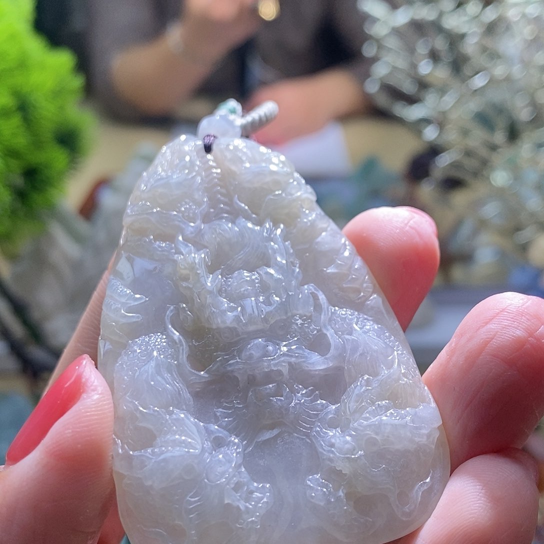 【闪购商品】翡翠颈饰未镶嵌九龙