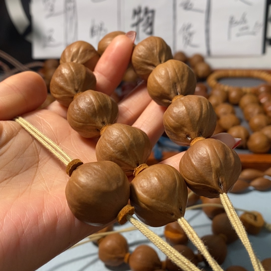 橄榄核手串4222精品4花老树王铁核11颗+鬼脸