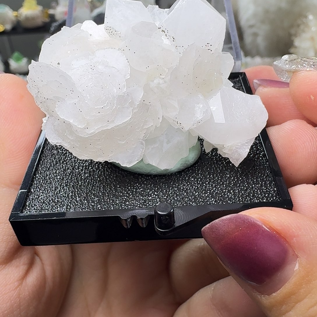 石材21号白玫瑰水晶硫铁五盒