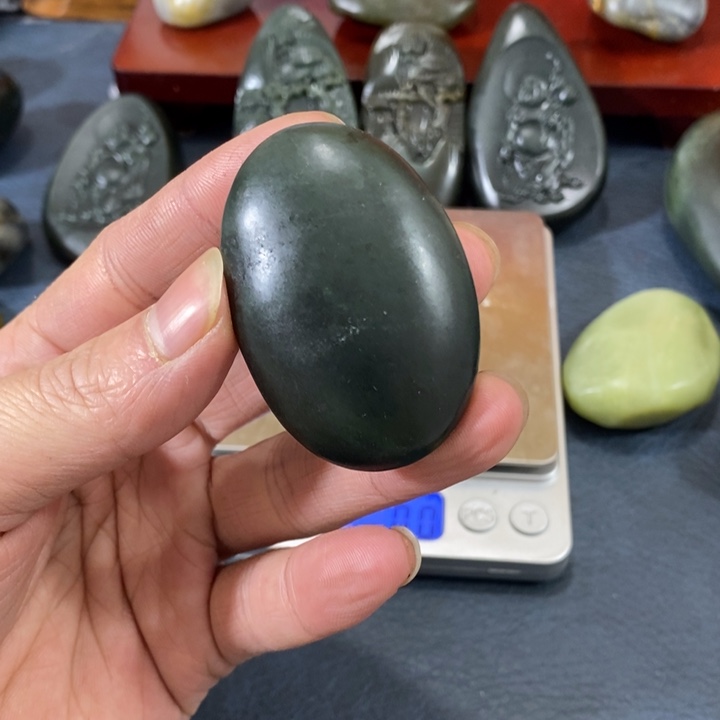 段***离和田玉（糖玉）未镶嵌挂件