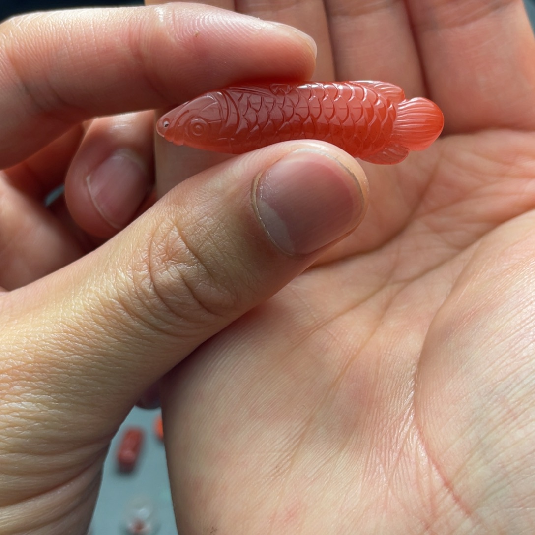 妈***现南红玛瑙未镶嵌挂件