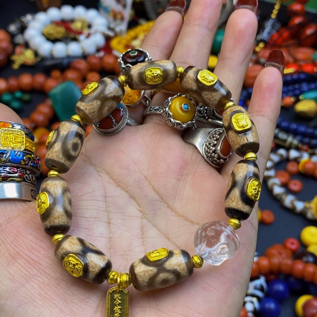 泥塑多*加擦擦的吊坠的