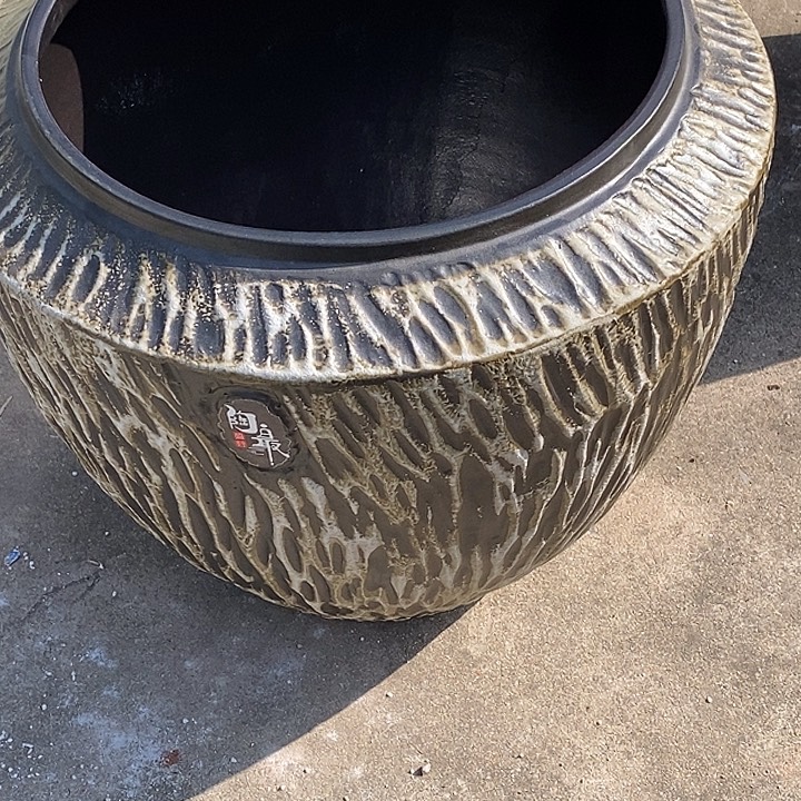 紫砂花盆口33高度37瑕疵孤