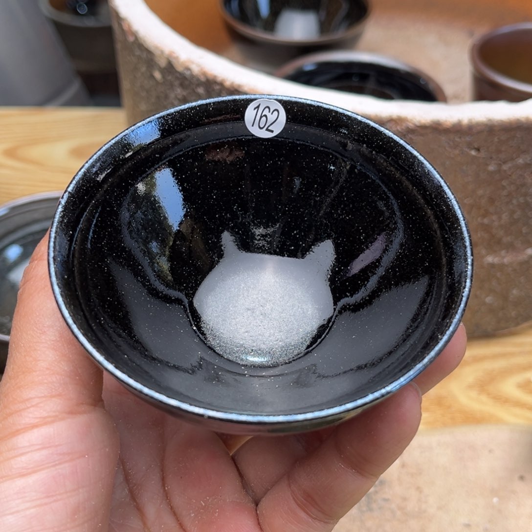 茶盏义兴龙窑坚持真柴烧