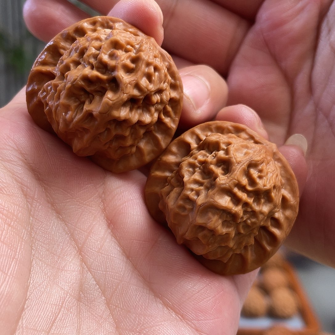 桃核把件38×36尺精修打底瓷娃娃CN01317