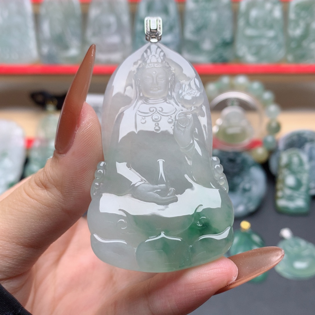 翡翠18K金镶嵌颈饰人***陶素衣观音