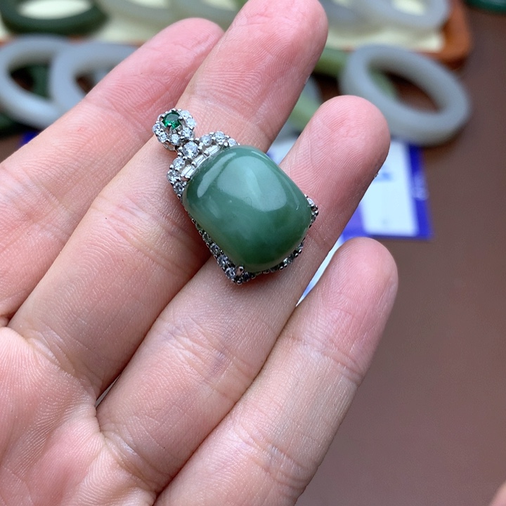 和田玉珠宝半成品未镶嵌