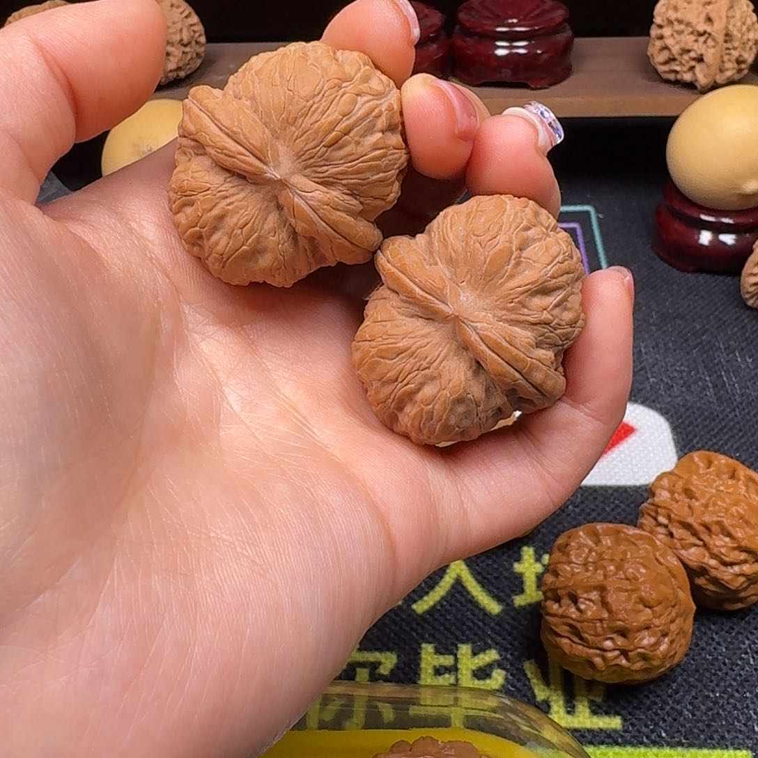 文玩核桃吊坠临****厅40元宝