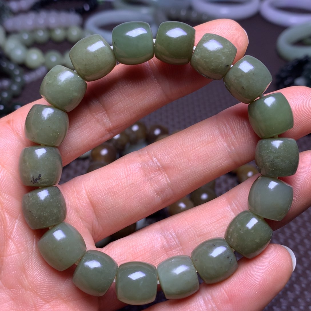 未镶嵌手串和田玉