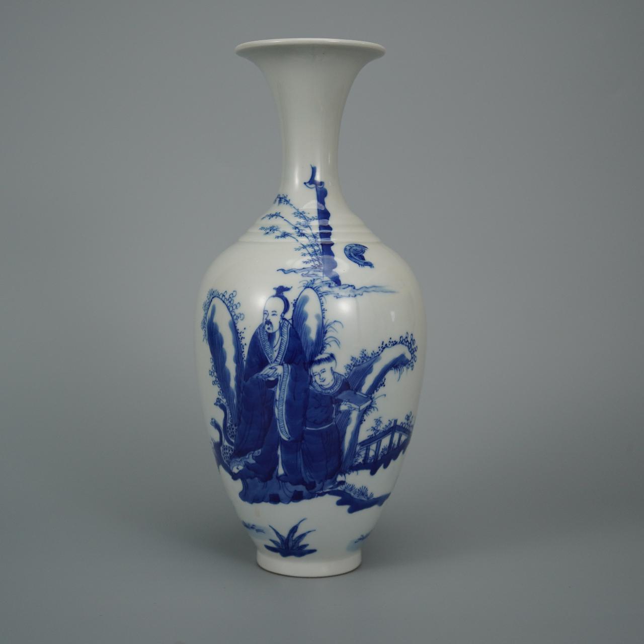 10073青花人物盘口瓶