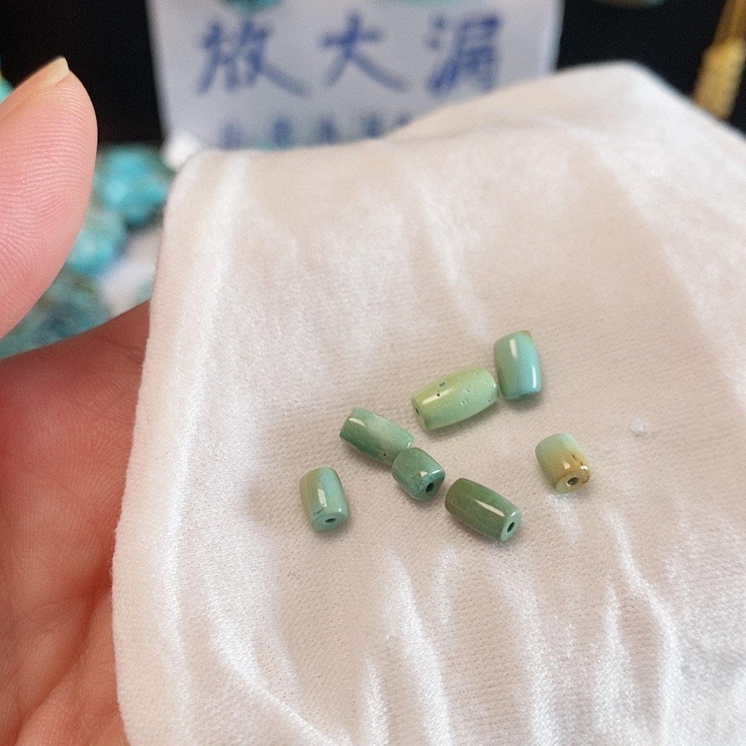 南红玛瑙未镶嵌珠宝奇石