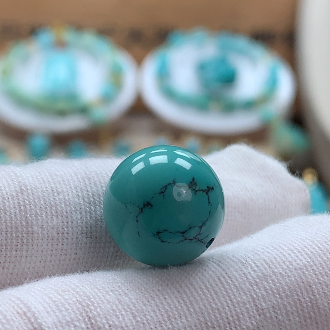 绿松石未镶嵌原矿绿松石圆珠配饰